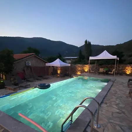 Dedehan Retreat Hotel *