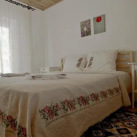 Dedehan Retreat ホテル ムーラ