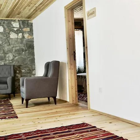 Dedehan Retreat ホテル ムーラ